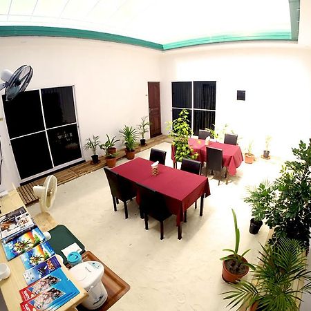 מאפושי Royal Pearl Inn מראה חיצוני תמונה
