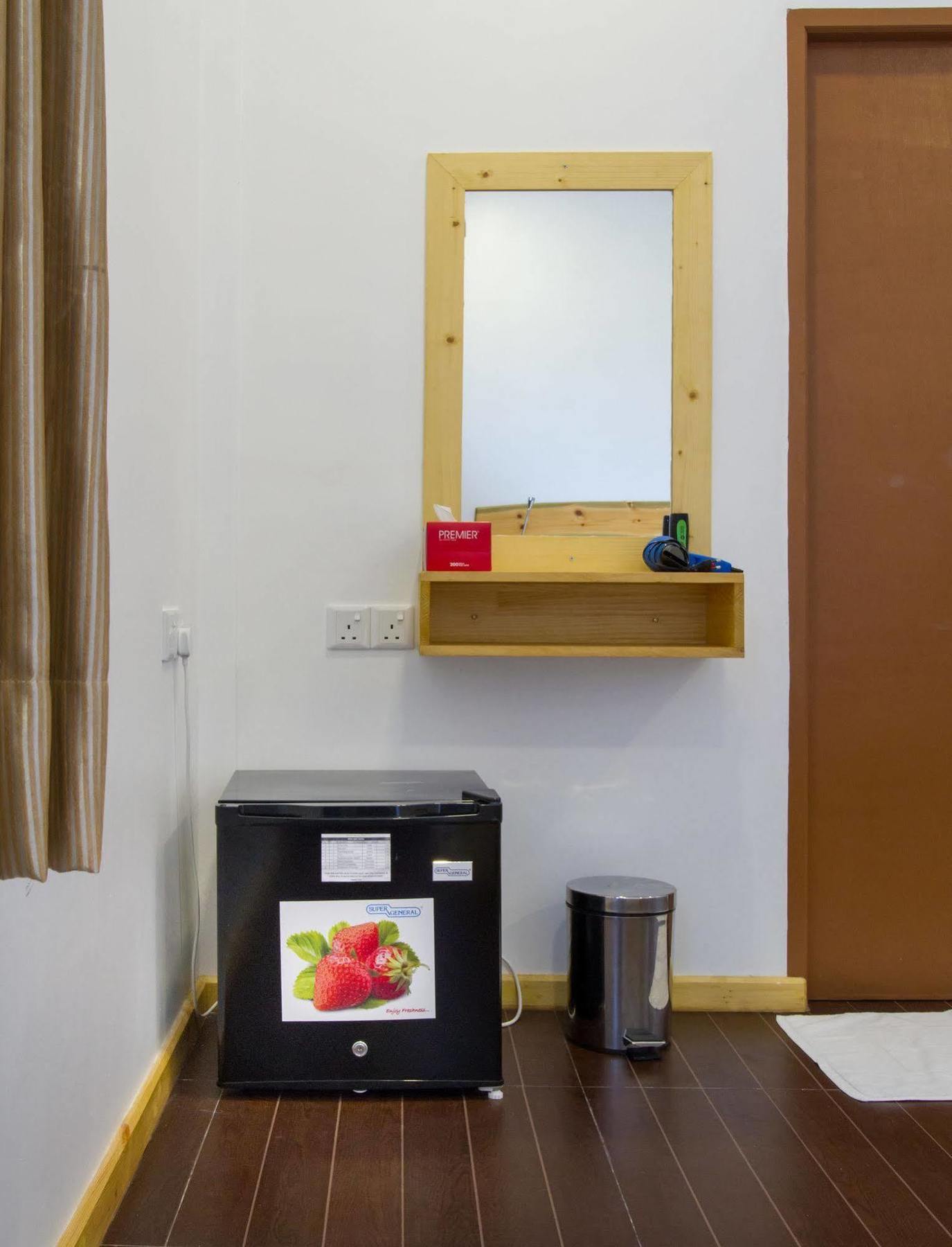 מאפושי Royal Pearl Inn מראה חיצוני תמונה