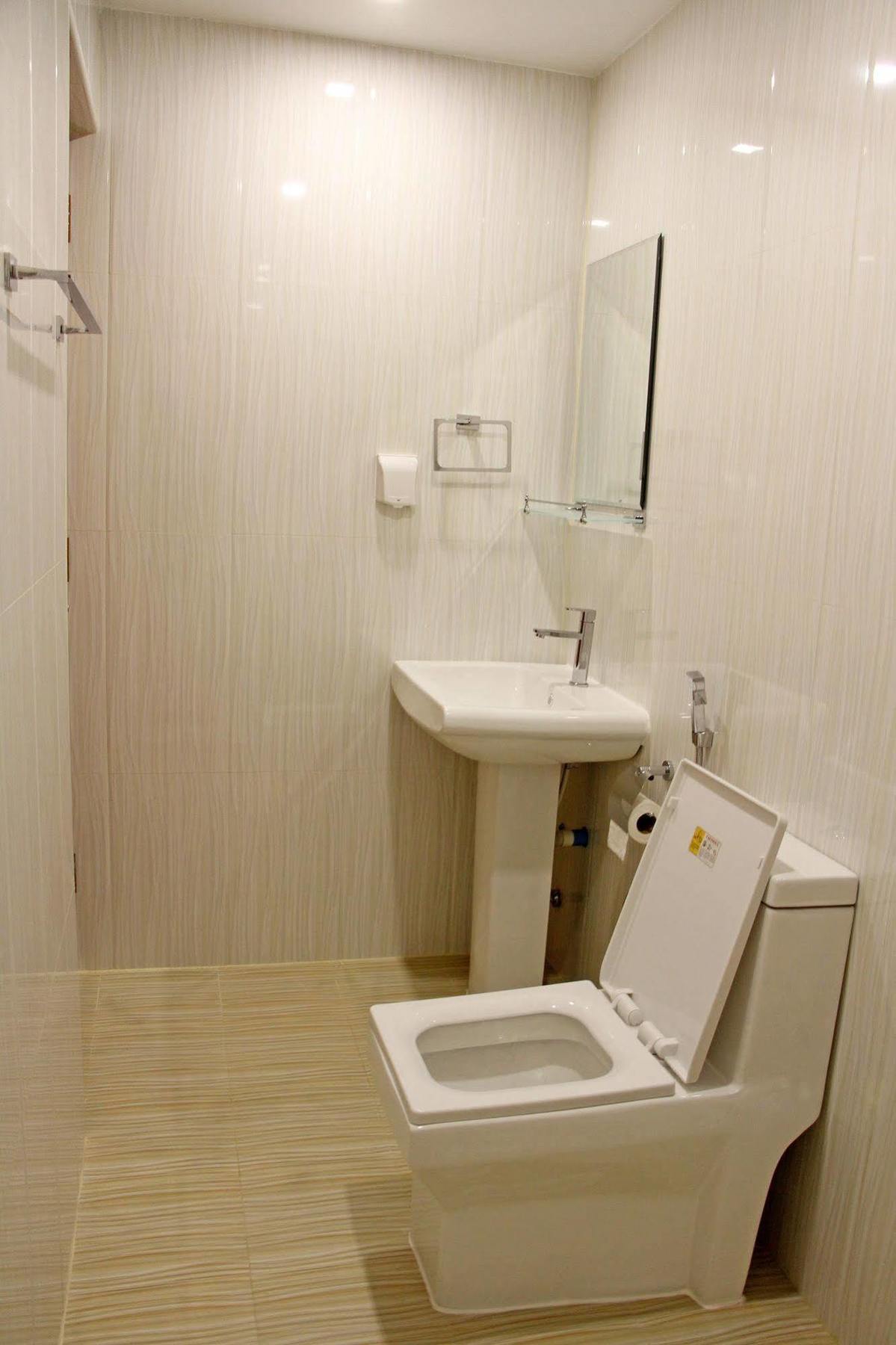 מאפושי Royal Pearl Inn מראה חיצוני תמונה